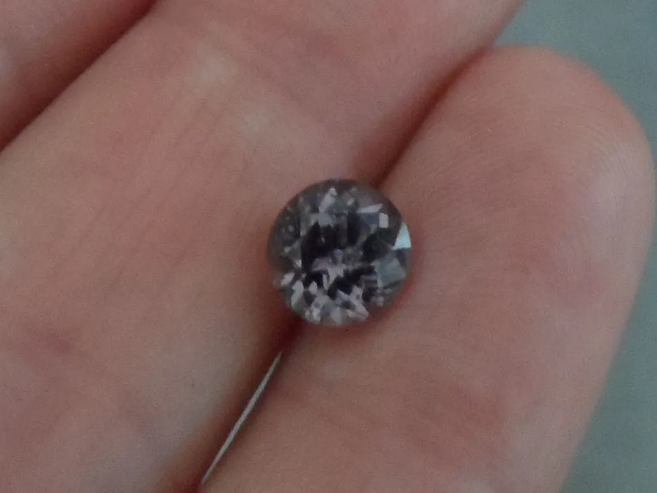 1.72 CTS SPARKLING, DEEP PURPLE ROUND CUT MONTANA SAPPHIRE