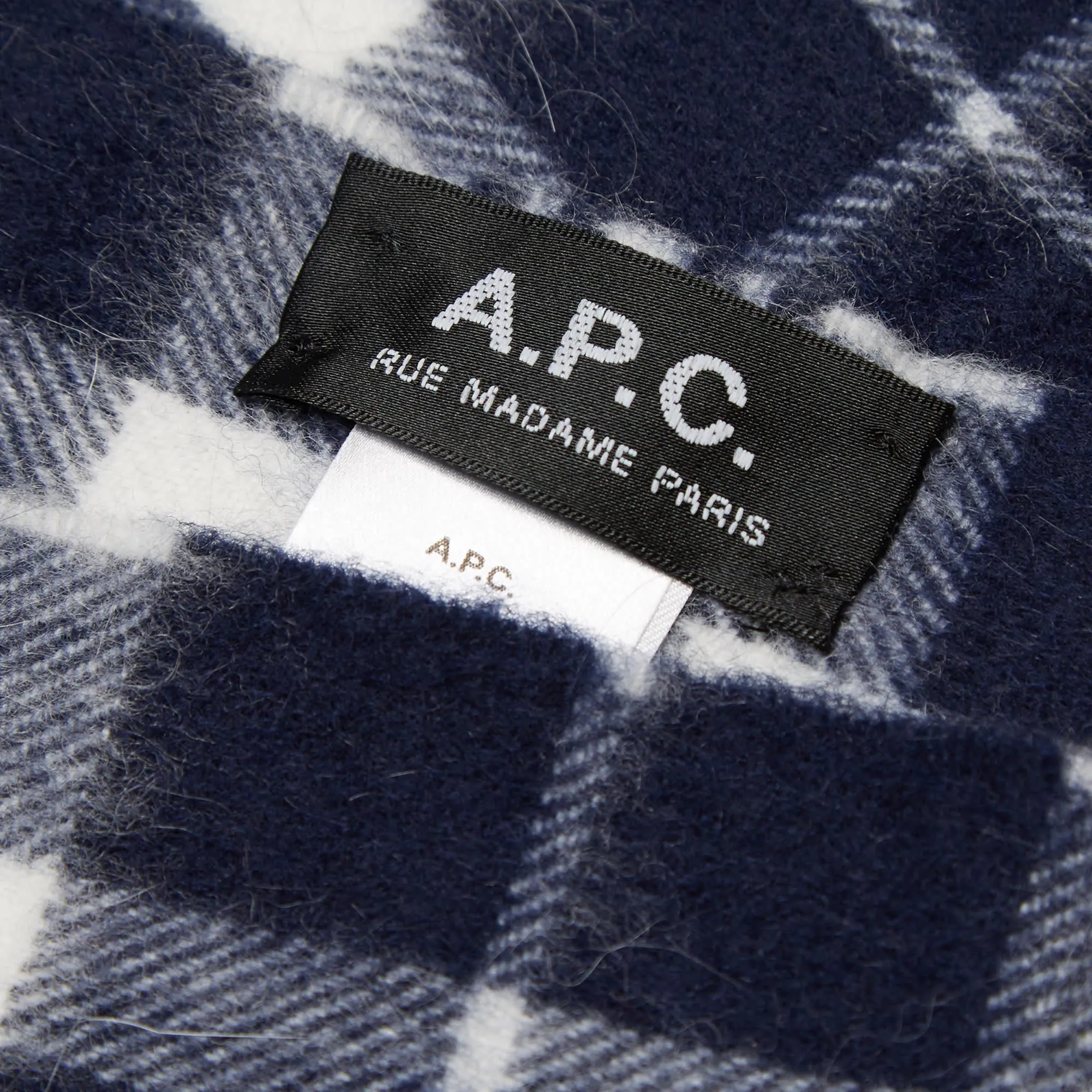 A.P.C. Edinburgh ScarfMarine