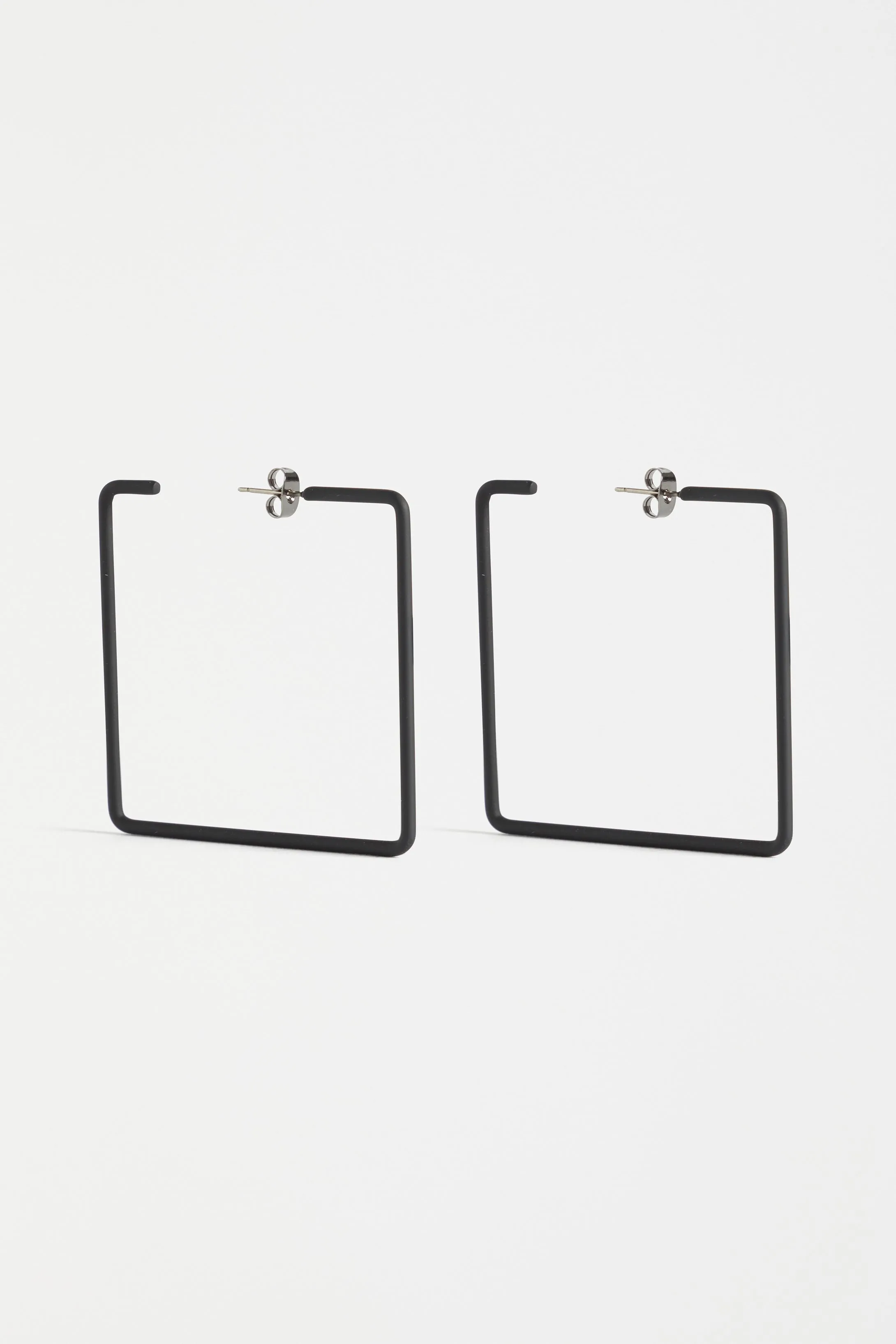 Elk The Label - Ingur Hoop Earring - Black