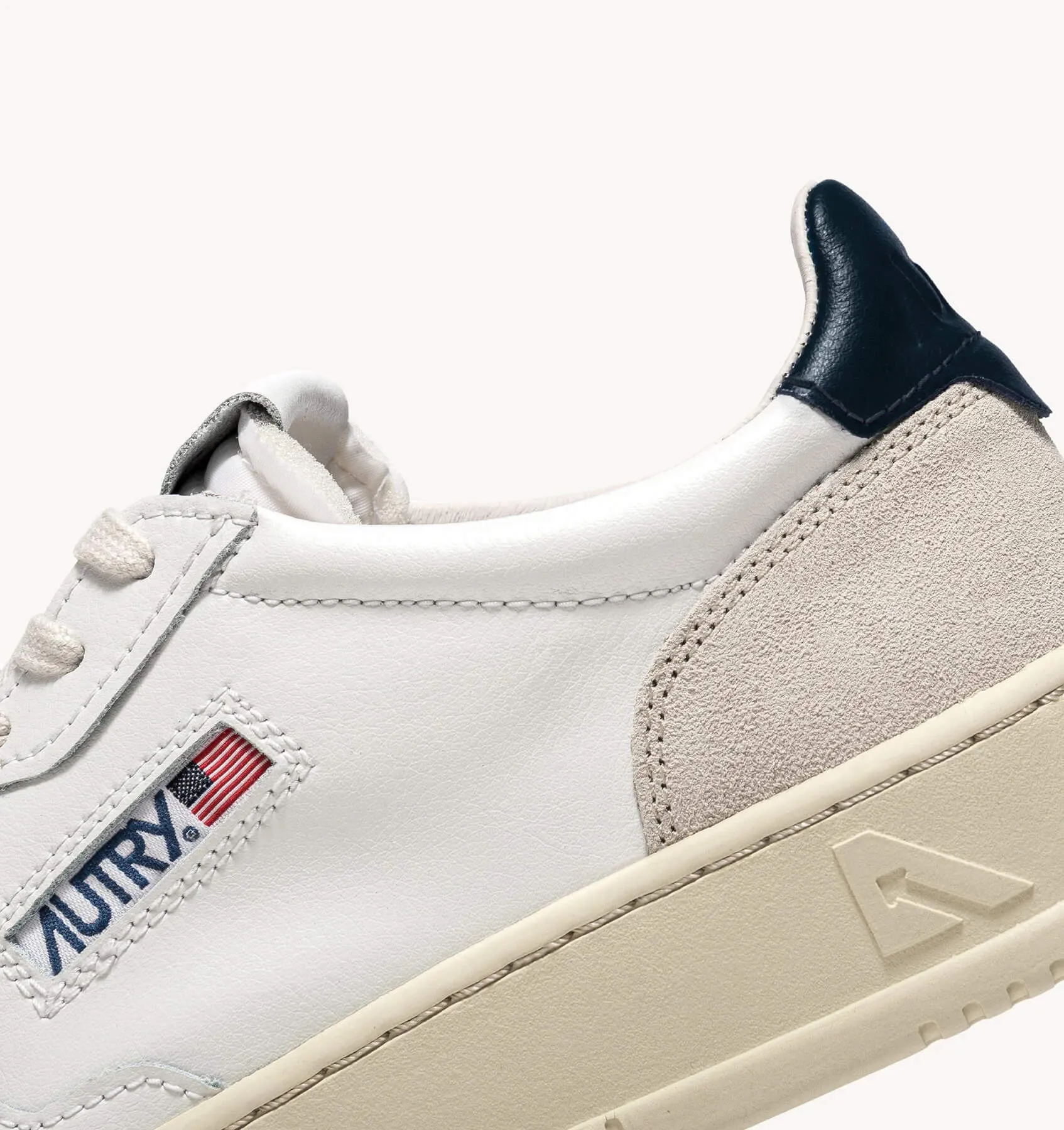 Medalist Low Sneakers in Suede and Leather