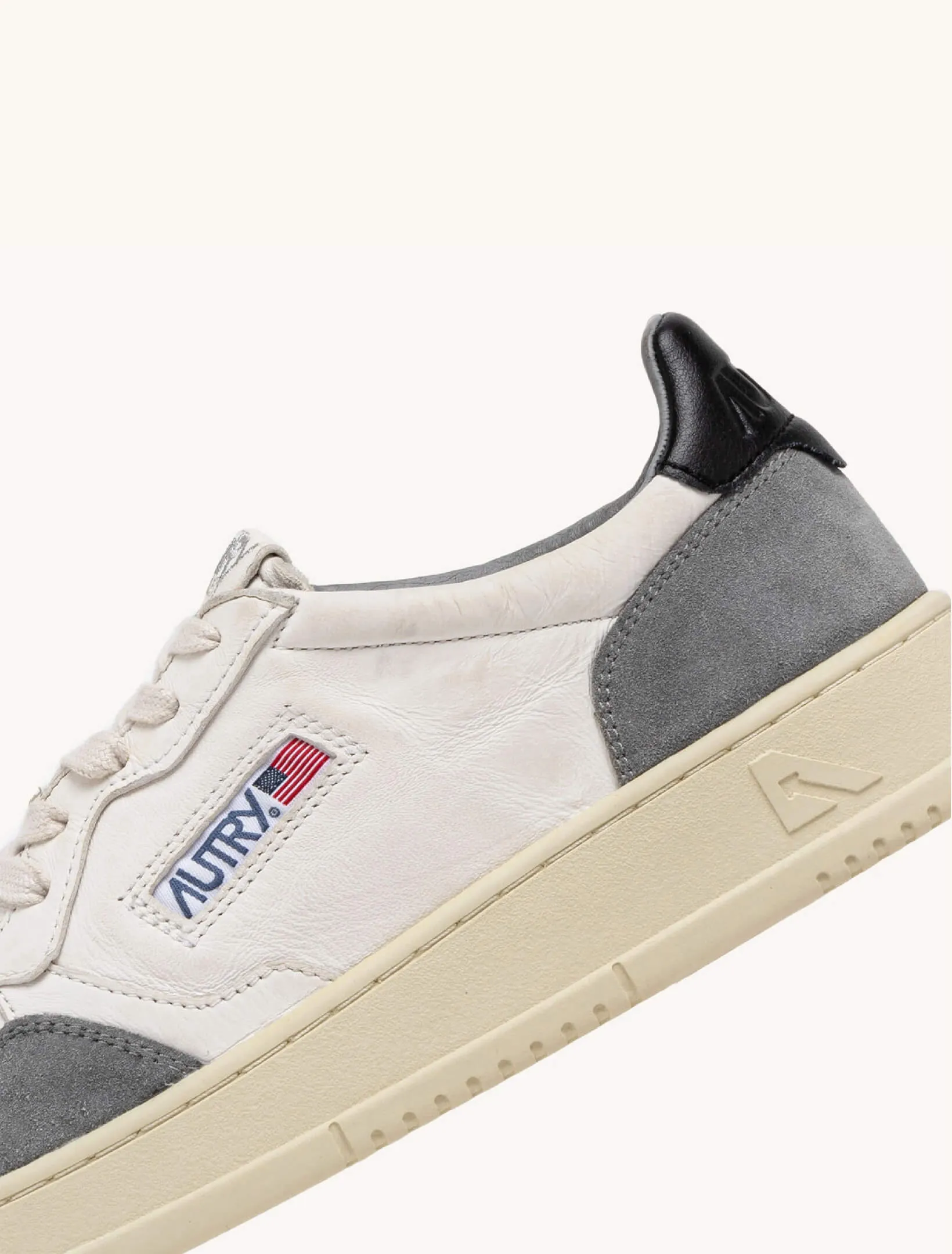 Medalist Low Sneakers