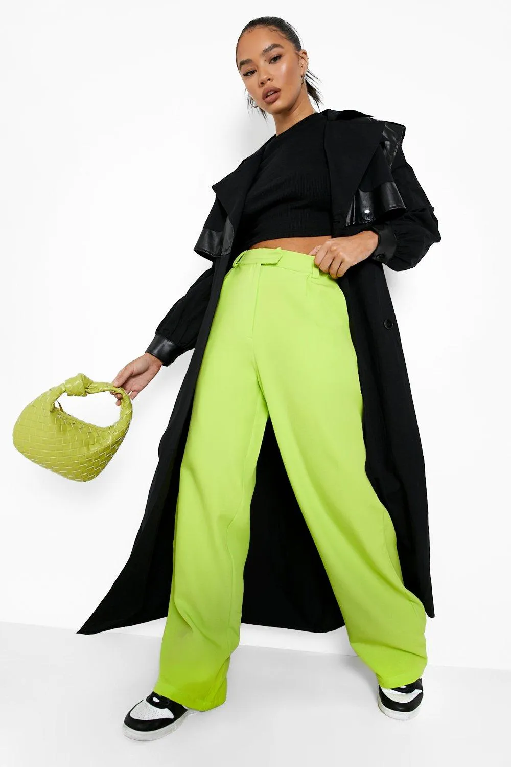 Pleated Detail Woven Pants