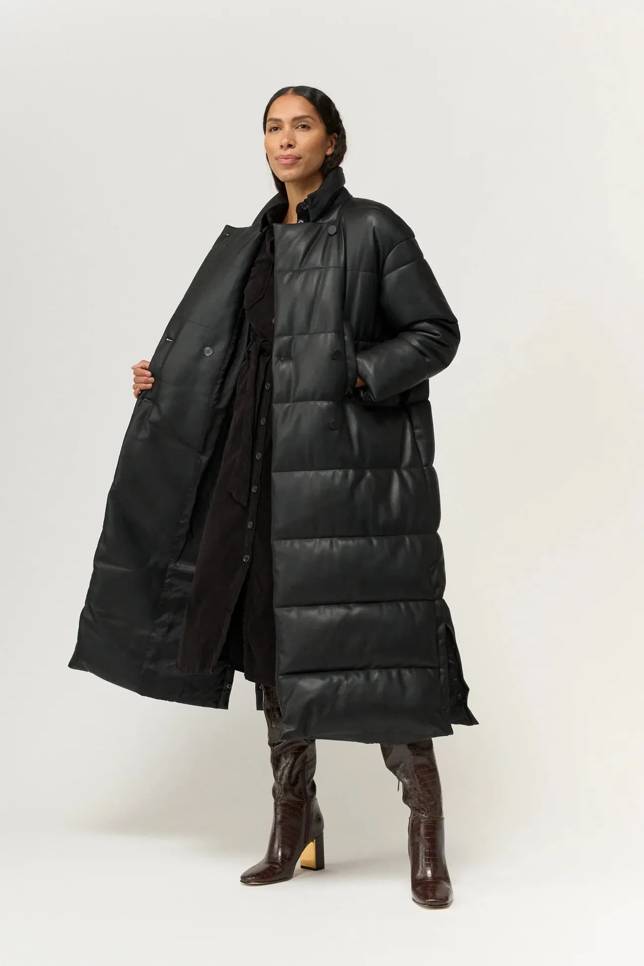 Sacs of Ashbourne   Pieszak Jules Faux Down  Jacket Black