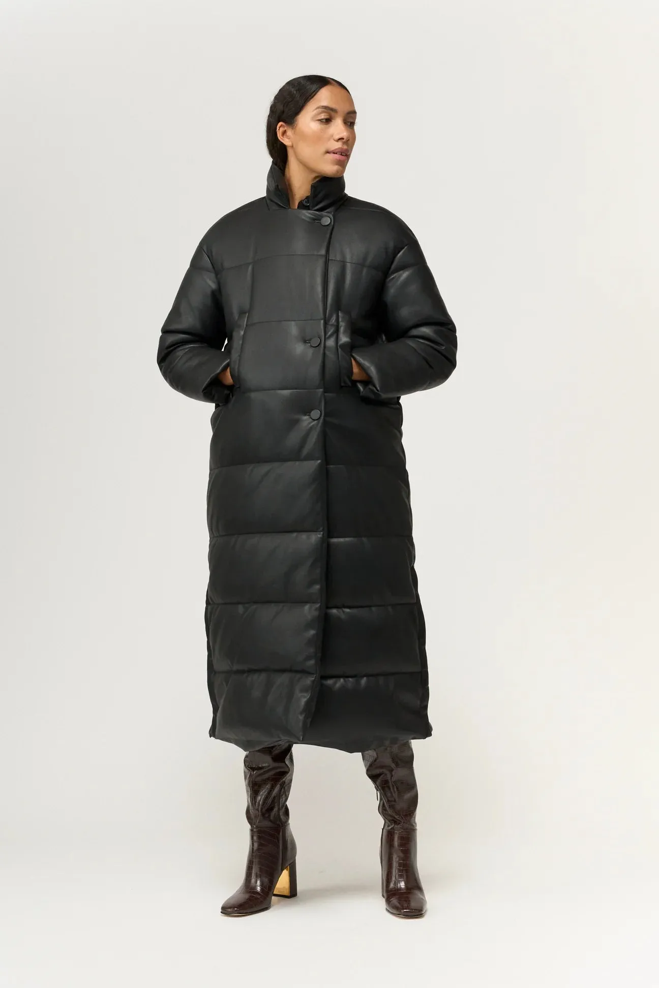 Sacs of Ashbourne   Pieszak Jules Faux Down  Jacket Black