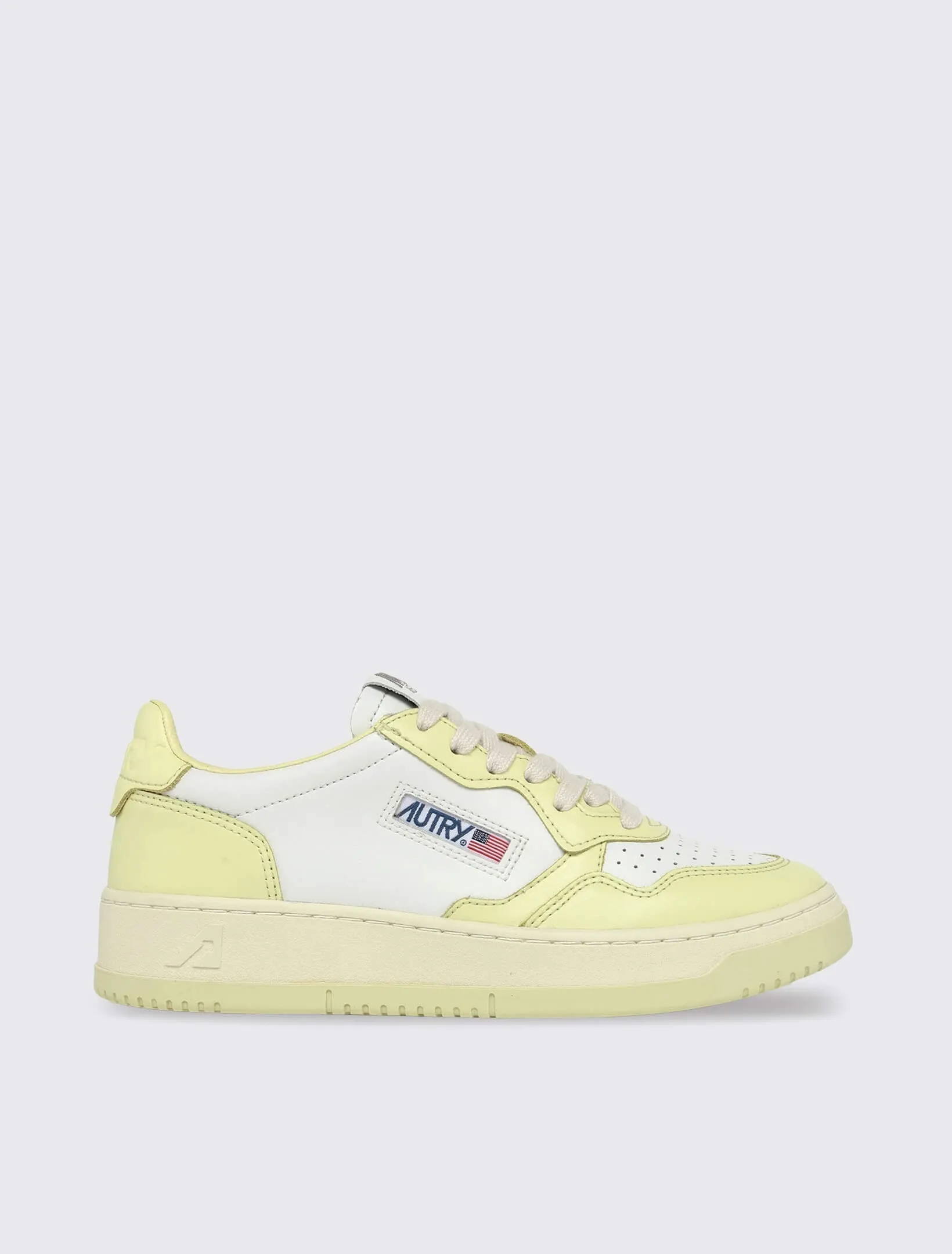 W Medalist Low Sneakers in Leather