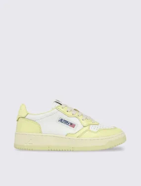 W Medalist Low Sneakers in Leather