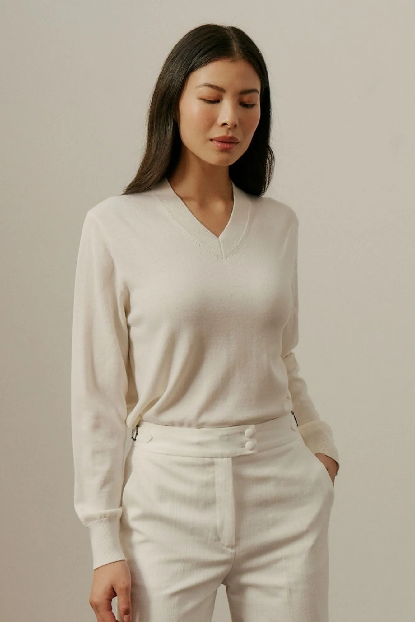 Women's V Neck Merino Wool - Off White